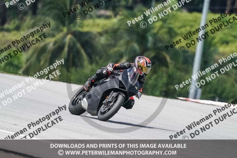 Sepang;event digital images;motorbikes;no limits;peter wileman photography;trackday;trackday digital images